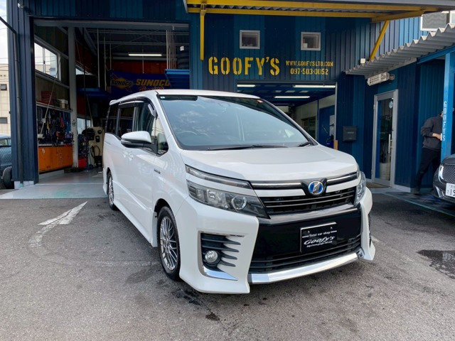 ヴォクシー1.8 ハイブリッド ZS