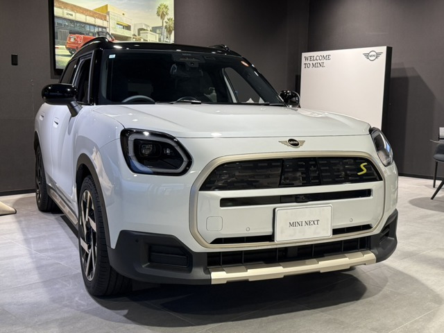 ミニカントリーマンSE ALL4 4WD