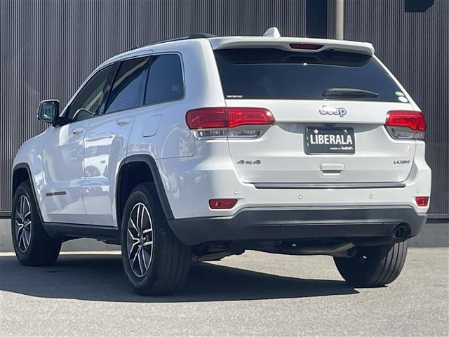 グランドチェロキーラレード 4WD