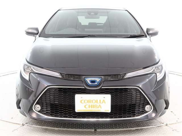 カローラツーリング1.8 ハイブリッド W×B