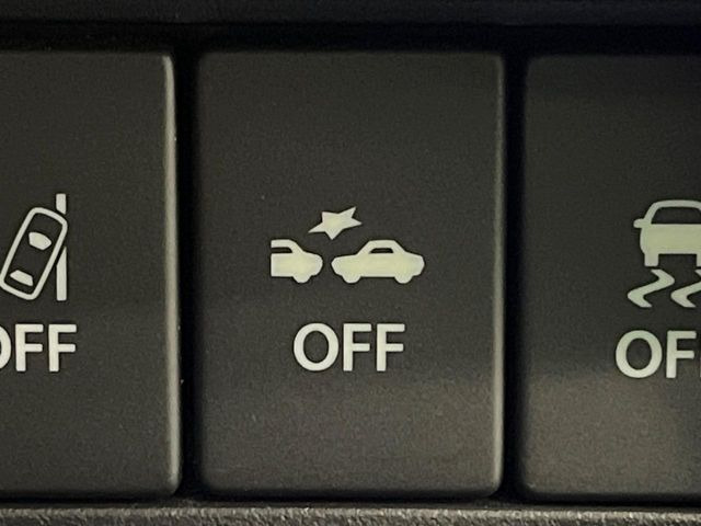 �y�X�Y�L �Z�[�t�e�B�T�|�[�g�z���s���ɑO���̎ԗ�����F�����A�Փ˂������Ȏ��͌x��ƃu���[�L�ŏՓˉ���Ɣ�Q�y�����A�V�X�g�B�����S�Ƀh���C�u�����y���݂��������܂��B