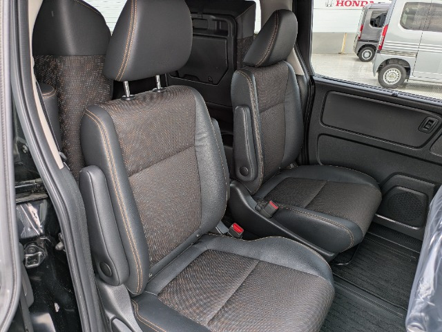 フリード1.5 クロスター ホンダセンシング