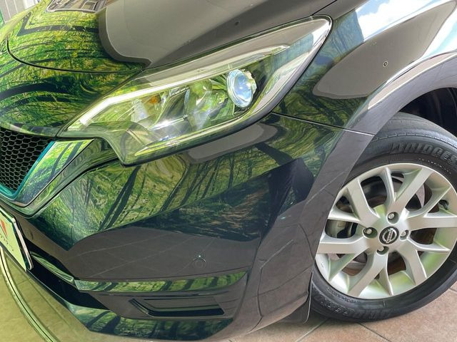 �yLED�w�b�h���C�g�z���V����ԑ��s�����ǍD�Ȏ��E���m�ۂ����S���ĉ^�]�ł��鍂�P�xLED�w�b�h���C�g�𑕔�!�_�����x�������A����d�͂��}�����Ă��܂��B