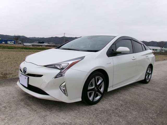 プリウス1.8 A ツーリングセレクション