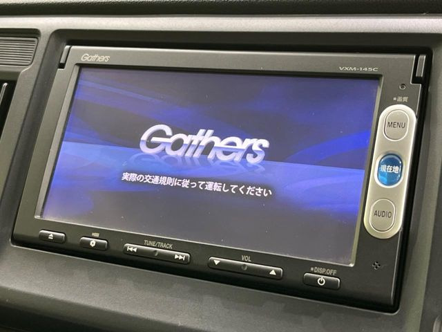 �y�����i�r�z�l�C�̏����i�r�𑕔����Ă���܂��B�i�r�̎g���₷���͂������A�I�[�f�B�I�@�\���[��!�L�����v�◷�s�͂������A�ʋ΂┃�����ȂǕ��i�̃h���C�u���y�����Ȃ�͂���