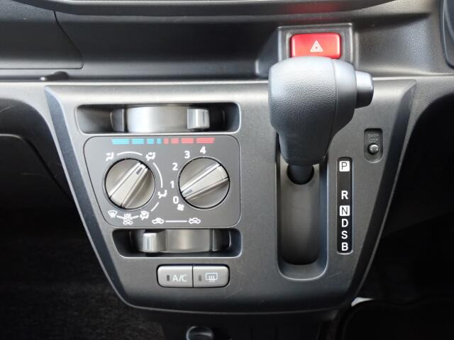 �V�t�g�ƃG�A�R���ł��B�_�C�������̃}�j���A���G�A�R���ɂȂ�܂��B�V���v���Ŏg���₷��!