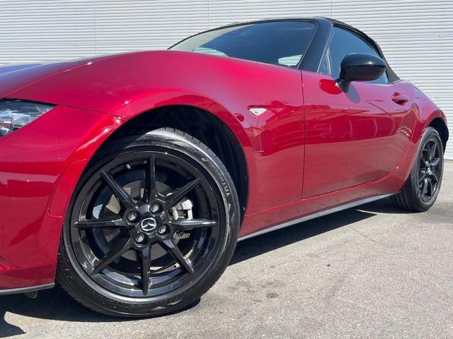 �y����16�C���`�A���~�z�C�[���z�O�ςɃ}�b�`���������A���~�z�C�[���𑕒����Ă���܂��B�e��ЊO�A���~�z�C�[����A�X�^�b�h���X�^�C�����戵�����Ă���܂��B���񂲑��k����������