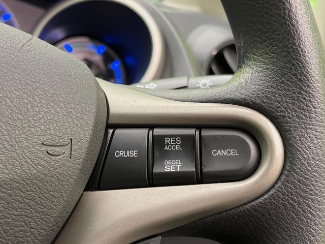 �y�N���[�Y�R���g���[���z�������H�����N���N���s�B�A�N�Z���𗣂��Ă���葬�x�ő��s���ł��A�������^�]���̕��S���y��!�����E�������ȒP�ȃX�C�b�`����Œ����ł��܂��B