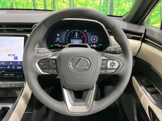 �y�����v�����X�e�A�����O�z�㎿�Ȋv���g�p���邱�ƂŁA��ɂ����������݂ƂĂ��^�]���₷���n���h���ł���