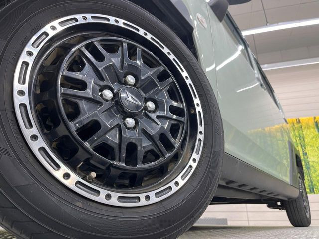 �y�����A���~�z�C�[���z�O�ςɃ}�b�`���������A���~�z�C�[���𑕒����Ă���܂��B�e��ЊO�A���~�z�C�[����A�X�^�b�h���X�^�C�����戵�����Ă���܂��B���񂲑��k����������