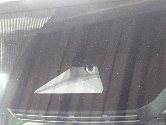 �y�g���^�Z�[�t�e�B�Z���X�z���s���ɑO���̎ԗ�����F�����A�Փ˂������Ȏ��͌x��ƃu���[�L�ŏՓˉ���Ɣ�Q�y�����A�V�X�g�B�����S�Ƀh���C�u�����y���݂��������܂��B