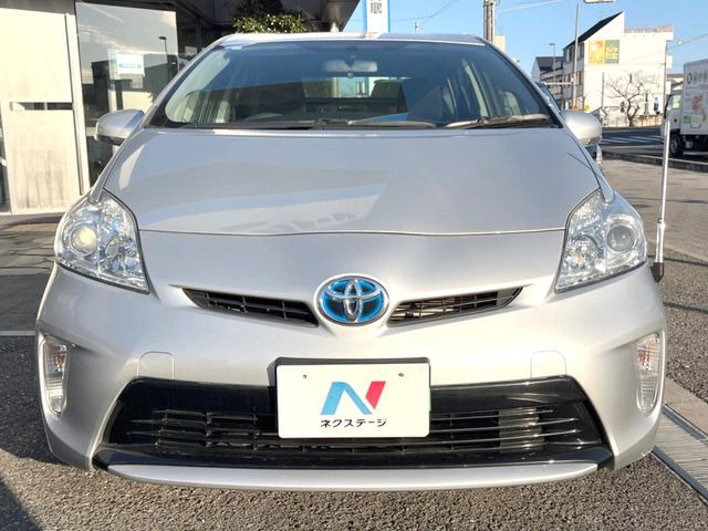 安心の最長10年・走行無制限保証(有償)をご用意。保証内容も充実はもちろん、無料点検&オイル交換や、年中無休の全国・24時間ロードサービスも付帯されておりますのでご安心下さい。