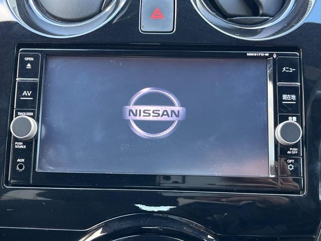 ノート1.2 e-POWER X ブラックアロー