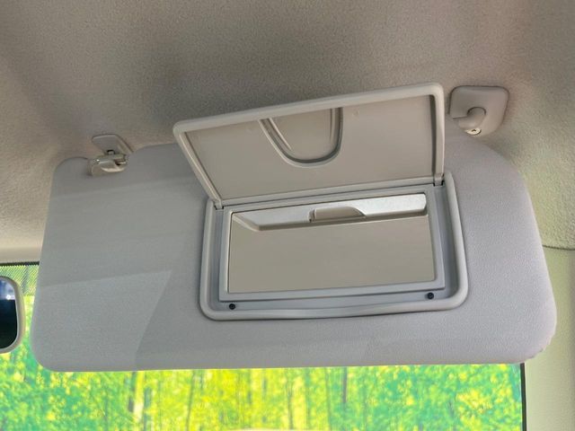 �y�o�j�e�B�~���[�z�T���o�C�U�[���ɐݒu���ꂽ�~���[�Őg�����Ȃ݃`�F�b�N!������Ƃ������C�N�����ɂ����􂵂܂���