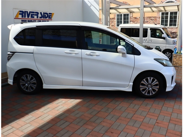 フリード1.5 G エアロ