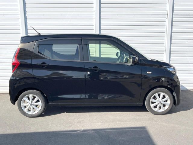 �������x�̃K���X�疌�ŝ����͂������A�㎿�ȃc���E����������B���O����_���J�����؂Ȉ��Ԃ�ی삵�A�F�����E�򉻂�h�~�B�u�e�X�v���b�V���R�[�g�v�A�u�e�v���~�b�T�R�[�g�v���炨�I�т��������܂��B