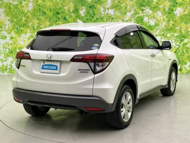 ヴェゼル1.5 ハイブリッド X 4WD