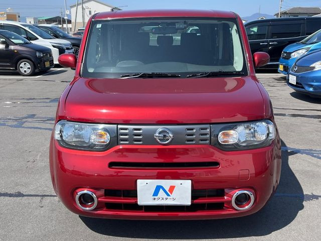 弊社では、全車『修復歴なし』のお車のみ取り扱っております。専任バイヤーによる厳選した仕入れの後、入庫後の車両チェックを行い、ネクステージが認定した高品質な中古車をご提供しております。