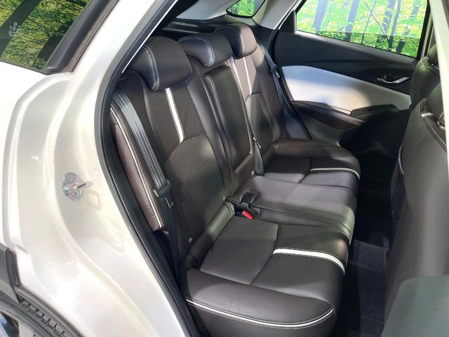 �L�X�Ƃ���2��ڃV�[�g�͋��Z���������A���S�n�����K!�F�B��Ƒ��Ƃ̂��o�����ɂ҂�����ł��B�x�r�[�V�[�g��`���C���h�V�[�g�g�p�������K�ɂ��߂�������������\���ȋ�Ԃ��m�ۂ��Ă��܂��B