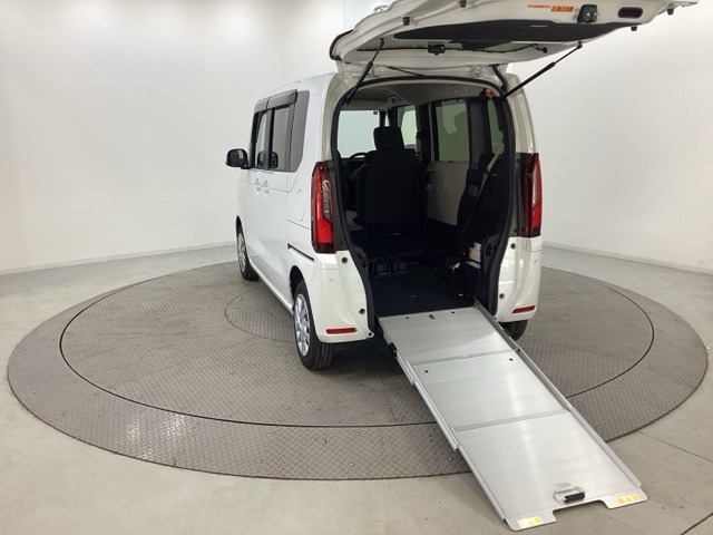 N-BOXスロープ 4WD