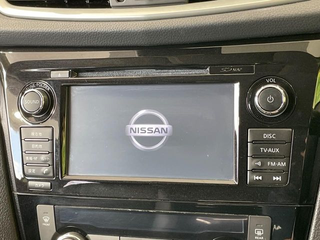 【純正ナビ】人気の純正ナビを装備。オーディオ機能も充実しており、Bluetooth接続すればお持ちのスマホやMP3プレイヤーの音楽を再生可能!毎日の運転がさらに楽しくなります!!