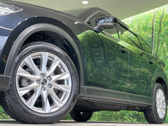 �y����19�C���`�A���~�z�C�[���z�O�ςɃ}�b�`���������A���~�z�C�[���𑕒����Ă���܂��B�e��ЊO�A���~�z�C�[����A�X�^�b�h���X�^�C�����戵�����Ă���܂��B���񂲑��k����������