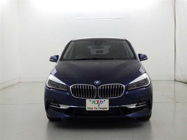 2シリーズアクティブツアラー218d ラグジュアリー