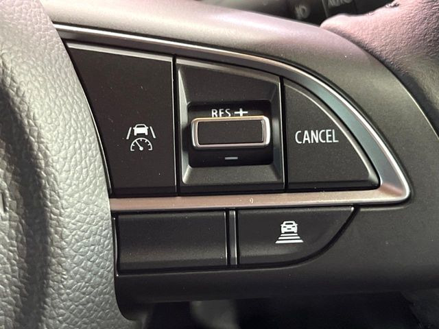 �y�N���[�Y�R���g���[���z�������H�����N���N���s�B�A�N�Z���𗣂��Ă���葬�x�ő��s���ł��A�������^�]���̕��S���y��!�����E�������ȒP�ȃX�C�b�`����Œ����ł��܂��B