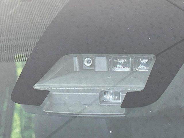 �y�g���^�Z�[�t�e�B�Z���X�z���s���ɑO���̎ԗ�����F�����A�Փ˂������Ȏ��͌x��ƃu���[�L�ŏՓˉ���Ɣ�Q�y�����A�V�X�g�B�����S�Ƀh���C�u�����y���݂��������܂��B