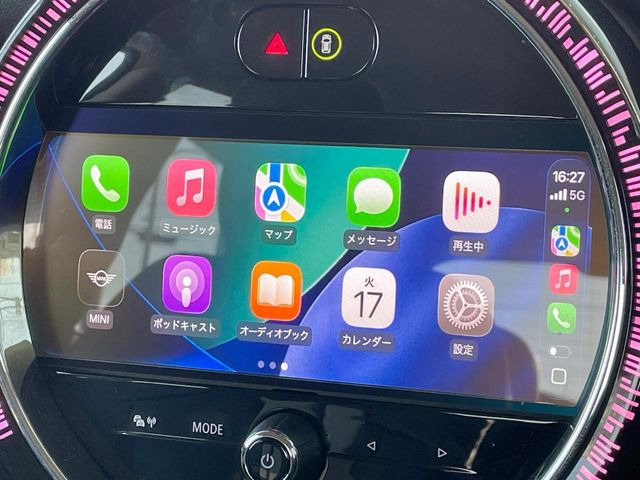 ��Apple Car Play:�X�}�z�Ƃ̗L���ڑ��ŁA�i�r�E�I�[�f�B�I�Đ��ȂǃX�}�z�̃A�v���@�\����ʂł��g����֗��@�\�ł�!