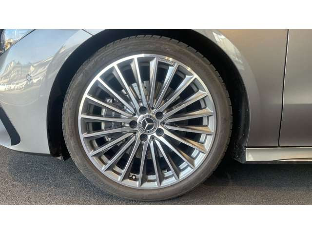 CLAクラスCLA200d AMGラインパッケージ