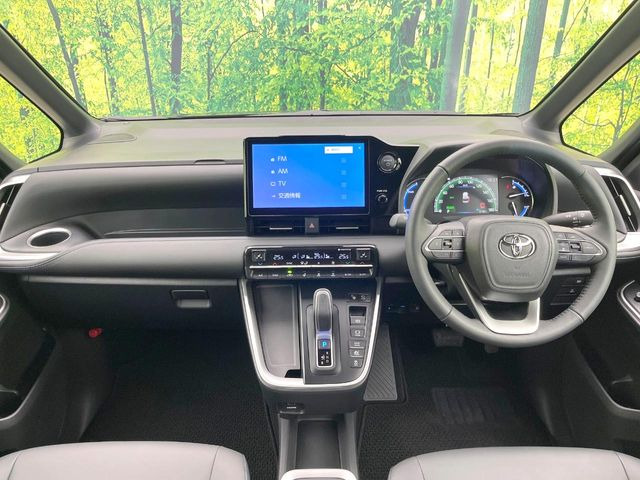 ヴォクシー1.8 ハイブリッド S-Z