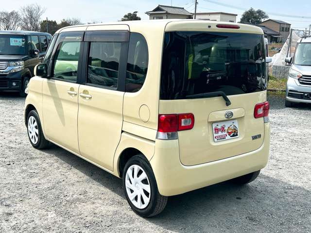 ���X�ł͌y�����Ԃ��畁�ʎԂ܂ŕ��L���I�[�����[�J�[�̎Ԏ�E�F�E�O���[�h��L�x�ɑ����Ă���܂��B