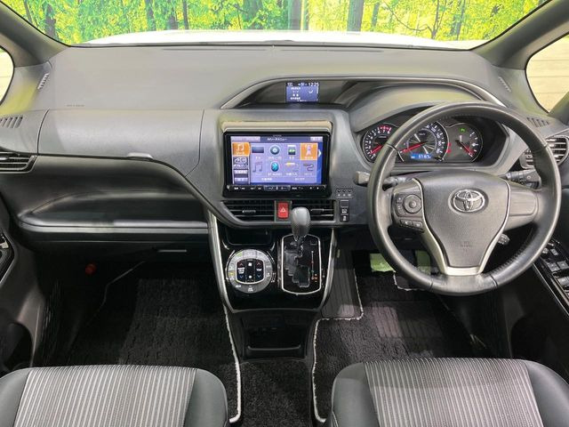 ヴォクシー2.0 ZS 煌II