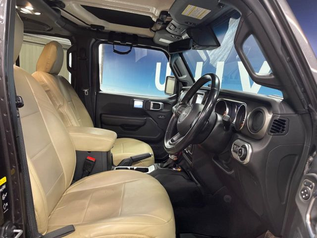 ���V�[�g�̎g�p��:�j��E�ւ�������Ȃ��A�����̒ʂ肫�ꂢ�ȏ�Ԃ��ێ����Ă���܂��B�܂��A�����N���[�j���O�E�R�[�e�B���O�����p�����������܂��B