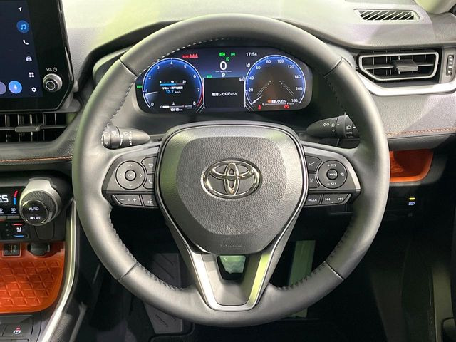 �y�����v�����X�e�A�����O�z�㎿�Ȋv���g�p���邱�ƂŁA��ɂ����������݂ƂĂ��^�]���₷���n���h���ł���