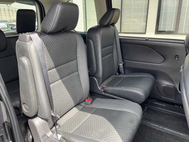 ���ڒ����̓E�H�[�N�X���[�ƂȂ��Ă���܂��B���ڂƎO��ڂ̈ړ�����~�肪�Ƃ��Ă��y�ɂȂ�̂ŁA���~��̍ۂ��X�g���X�������邱�Ƃ͂���܂����