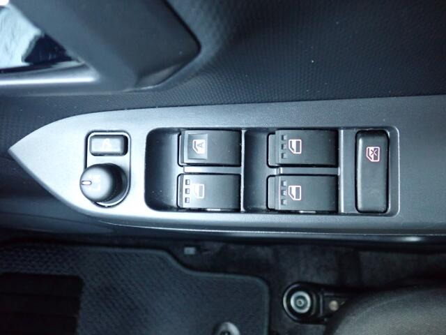 �d���i�[���h�A�~���[�E�p���[�E�B���h�E�������Ă��܂��B