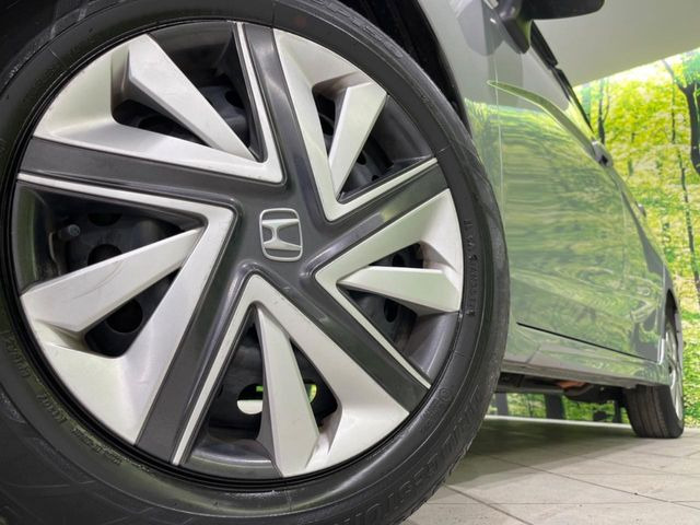 �y����15�C���`�A���~�z�C�[���z�O�ςɃ}�b�`���������A���~�z�C�[���𑕒����Ă���܂��B�e��ЊO�A���~�z�C�[����A�X�^�b�h���X�^�C�����戵�����Ă���܂��B���񂲑��k����������