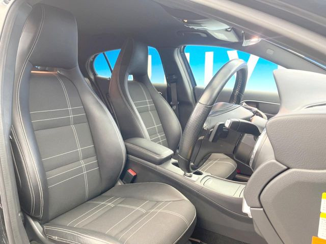 ●ハーフレザーシート:高級感漂うハーフレザーシートは、使用感も少なく良好なコンディションを保っております!その他、気になる箇所がございましたらお気軽にお問合せ下さい!