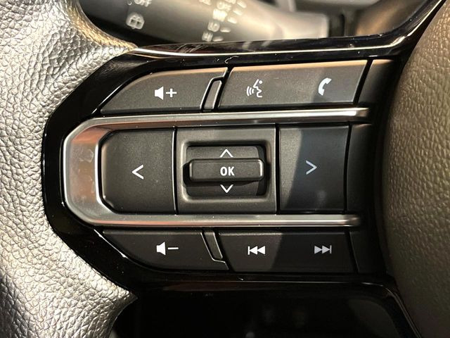 �y�X�e�A�����O�X�C�b�`�z�^�]���A�O������ڐ������炷���ƂȂ��A�I�[�f�B�I���̑��삪�\�ȕ֗��@�\!���S&���K�ȃh���C�u�����o���Ă���܂���