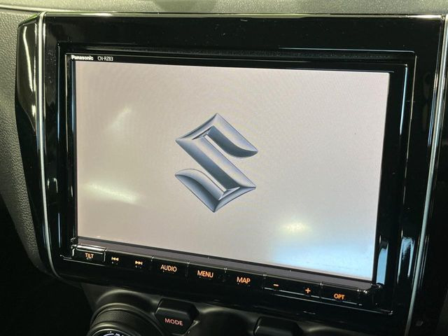 �y����8�^�i�r�z�l�C�̏����i�r�𑕔��B�I�[�f�B�I�@�\���[�����Ă���ABluetooth�ڑ�����΂������̃X�}�z��MP3�v���C���[�̉��y���Đ��\!�����̉^�]������Ɋy�����Ȃ�܂�!!