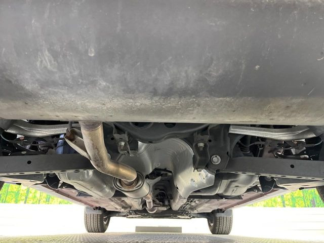 ��D�]�𒸂��Ă���܂��{�f�B�̒e�X�v���b�V���R�[�g���D�]��t���B�ʏ�̃K���X�R�[�g�ƈقȂ�A�ϋv�N��6�N�̖��@���K���X�R�[�e�B���O���A�{�f�B���L���C�ȏ�Ԃɕۂ��Ă���܂��B