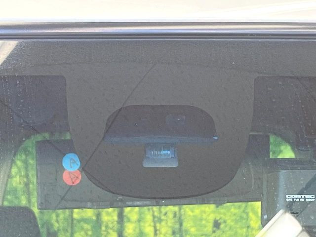 �y�V�e�B�u���[�L�A�N�e�B�u�V�X�e���z�ᑬ���s���ɑO���̎ԗ�����F�����A�Փ˂������Ȏ��͌x��ƃu���[�L�ŏՓˉ���Ɣ�Q�y�����A�V�X�g�B�����S�Ƀh���C�u�����y���݂��������܂��B