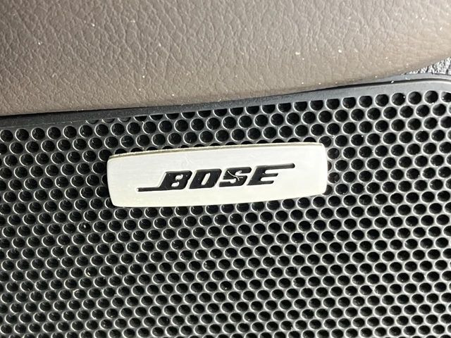 �yBOSE�T�E���h�V�X�e���t�������i�r�z�[���̃i�r�@�\�͂������A���x�ȃ`���[�j���O�\�͂����ڂ���Ă���A�������ȉ��y�����y���݂��������܂���