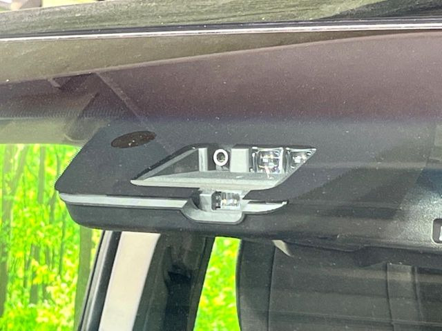 �y�O�He-Assist�z���s���ɑO���̎ԗ�����F�����A�Փ˂������Ȏ��͌x��ƃu���[�L�ŏՓˉ���Ɣ�Q�y�����A�V�X�g�B�����S�Ƀh���C�u�����y���݂��������܂��B