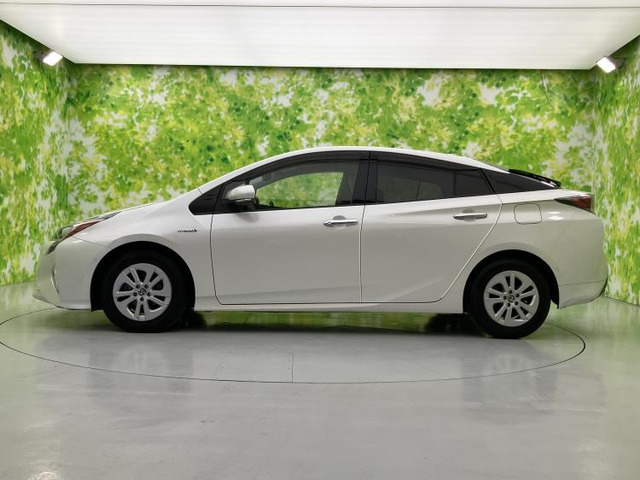 プリウス1.8 S セーフティ プラス