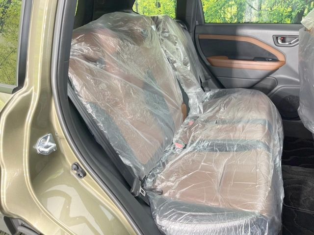 ���i���ȃI���W�i���t���A�}�b�g���I�v�V�����ɂĂ��p�ӂ��Ă���܂��B���D���ȃf�U�C����J���[�����Ԃɍ��킹�đI��ł����������Ƃ��ł��܂���