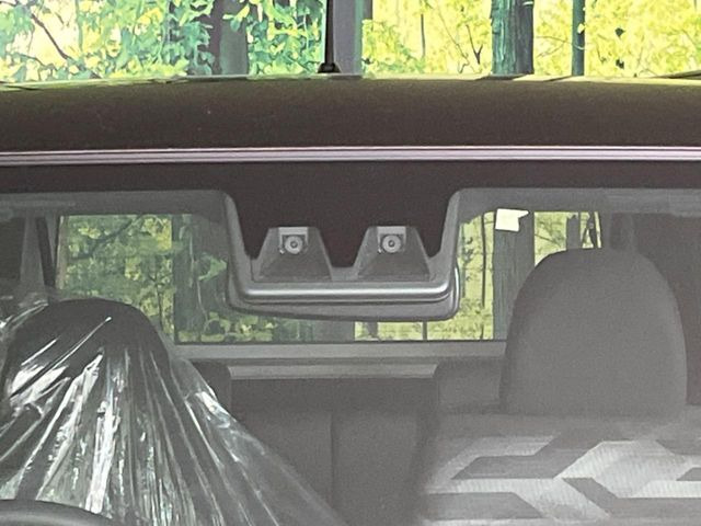 �y�X�}�[�g�A�V�X�g�z���s���ɑO���̎ԗ�����F�����A�Փ˂������Ȏ��͌x��ƃu���[�L�ŏՓˉ���Ɣ�Q�y�����A�V�X�g�B�����S�Ƀh���C�u�����y���݂��������܂��B