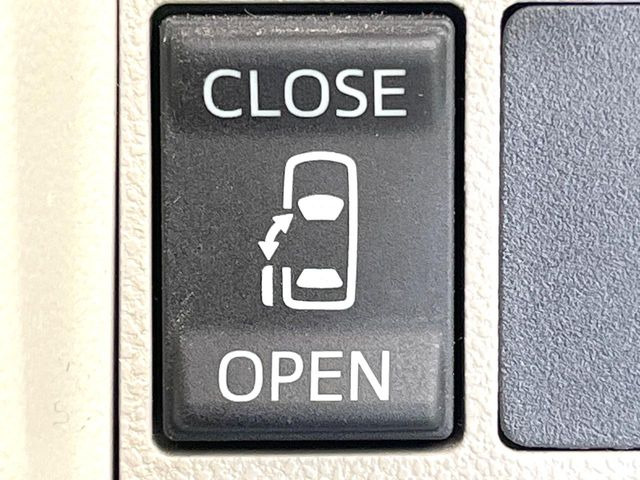 �y�p���[�X���C�h�h�A�z�X�}�[�g�L�[��^�]�Ȃ̃X�C�b�`�ŃX���C�h�h�A�̊J���\���d��������͂����ăh�A���J����K�v�������A���������q�l�ł��A�d���ו��������Ă��鎞�����N�ɊJ���߂ł��܂���